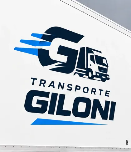 Logo de Transporte Giloni en la caja del vehículo